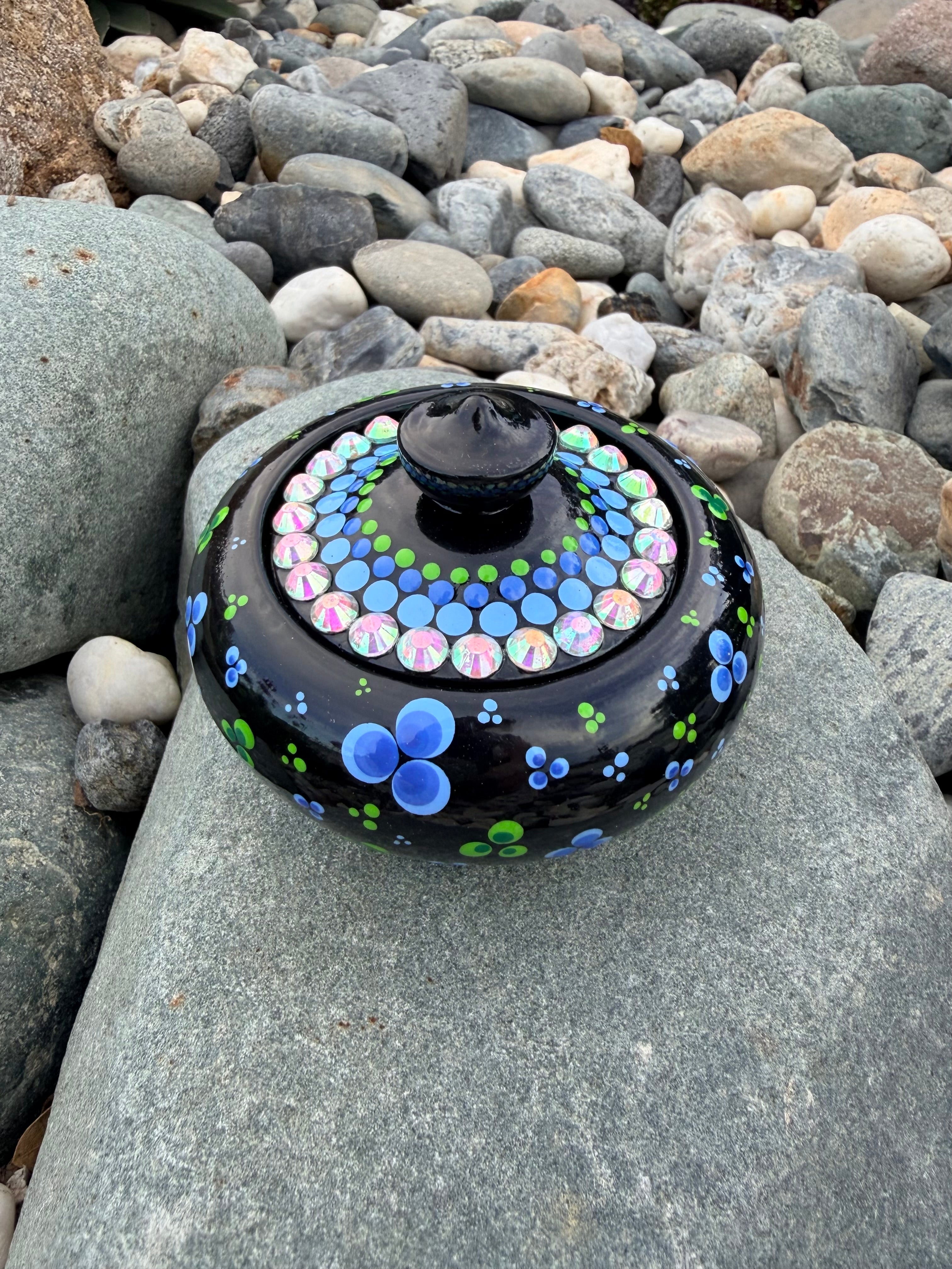 Medium Trinket Dish w/lid in blues