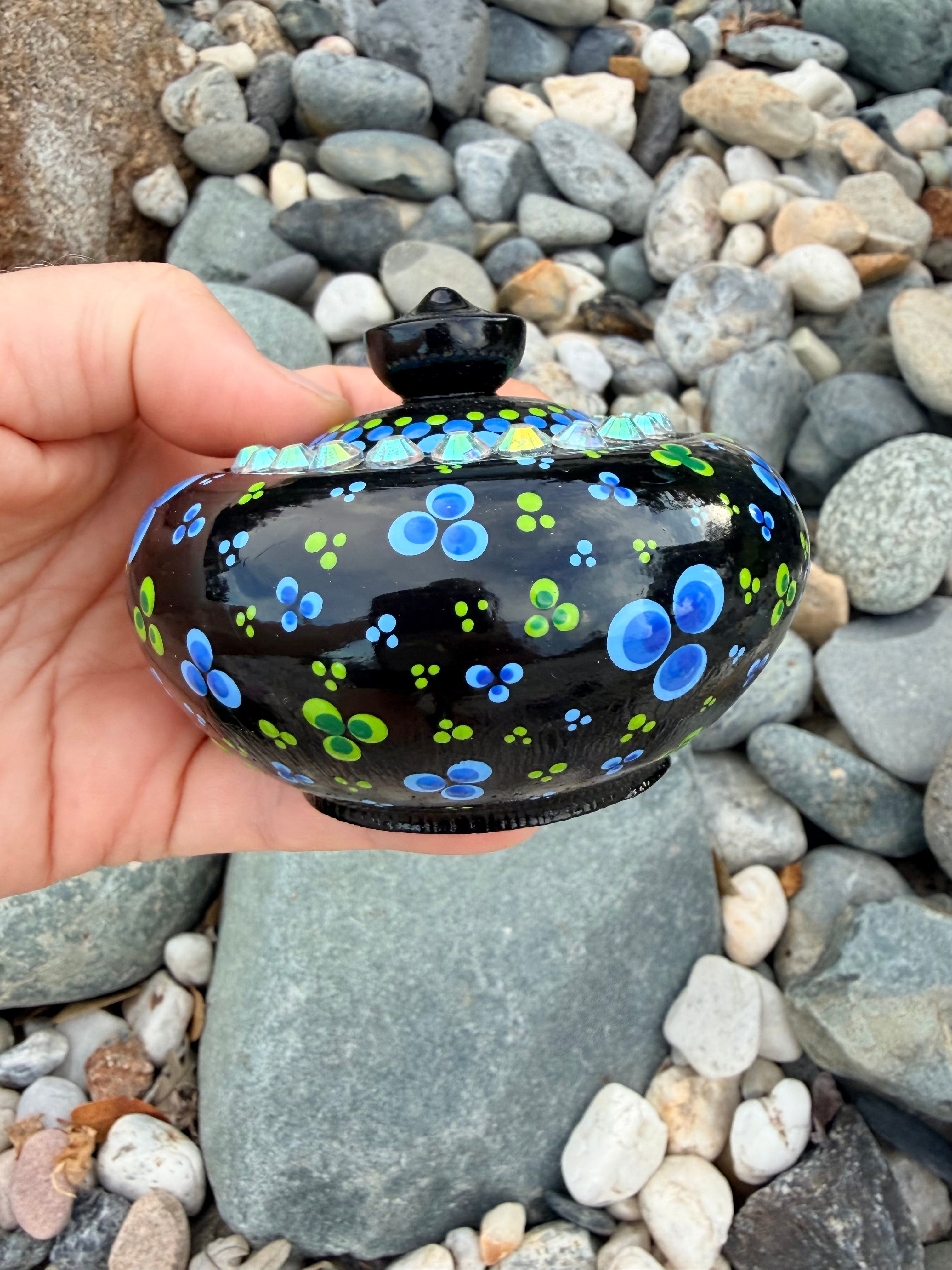 Medium Trinket Dish w/lid in blues